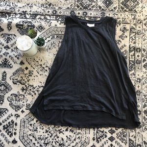 Universal Thread- tank with flowy back
